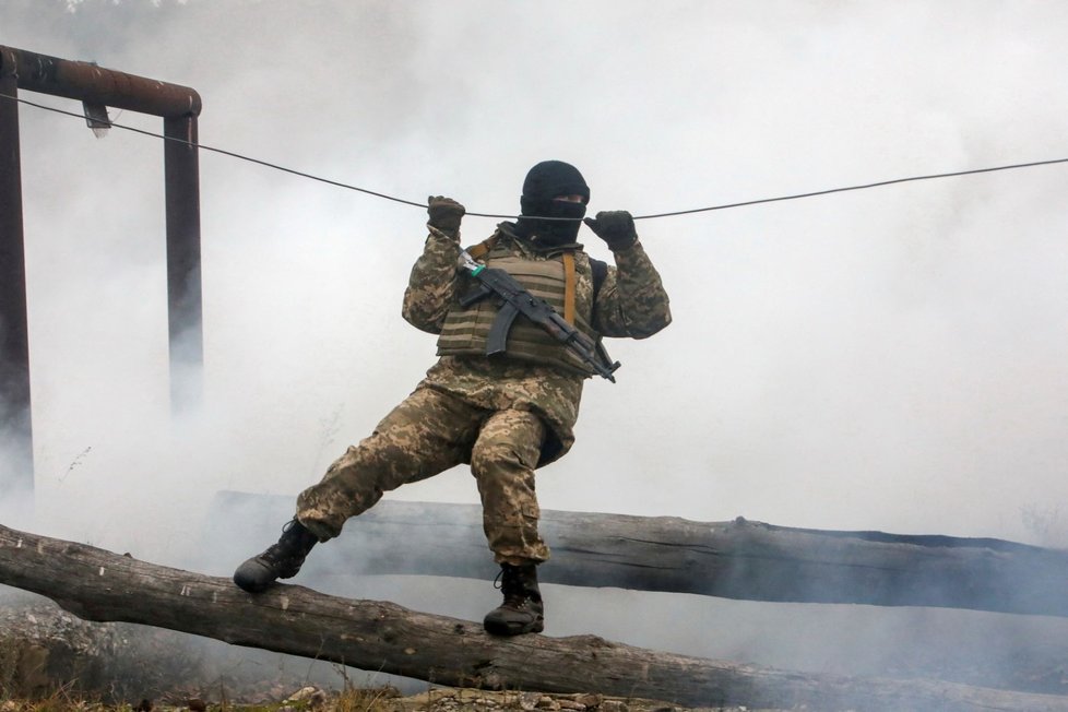 Výcvik ukrajinské domobrany u Charkova, prosinec 2021