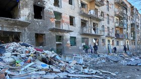 Škody po ostřelování v Charkově (21. 3. 2022)