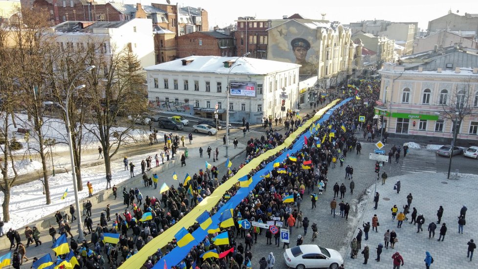 Charkovem prošel pětitisícový pochod za jednotu Ukrajiny (5.2.2022)