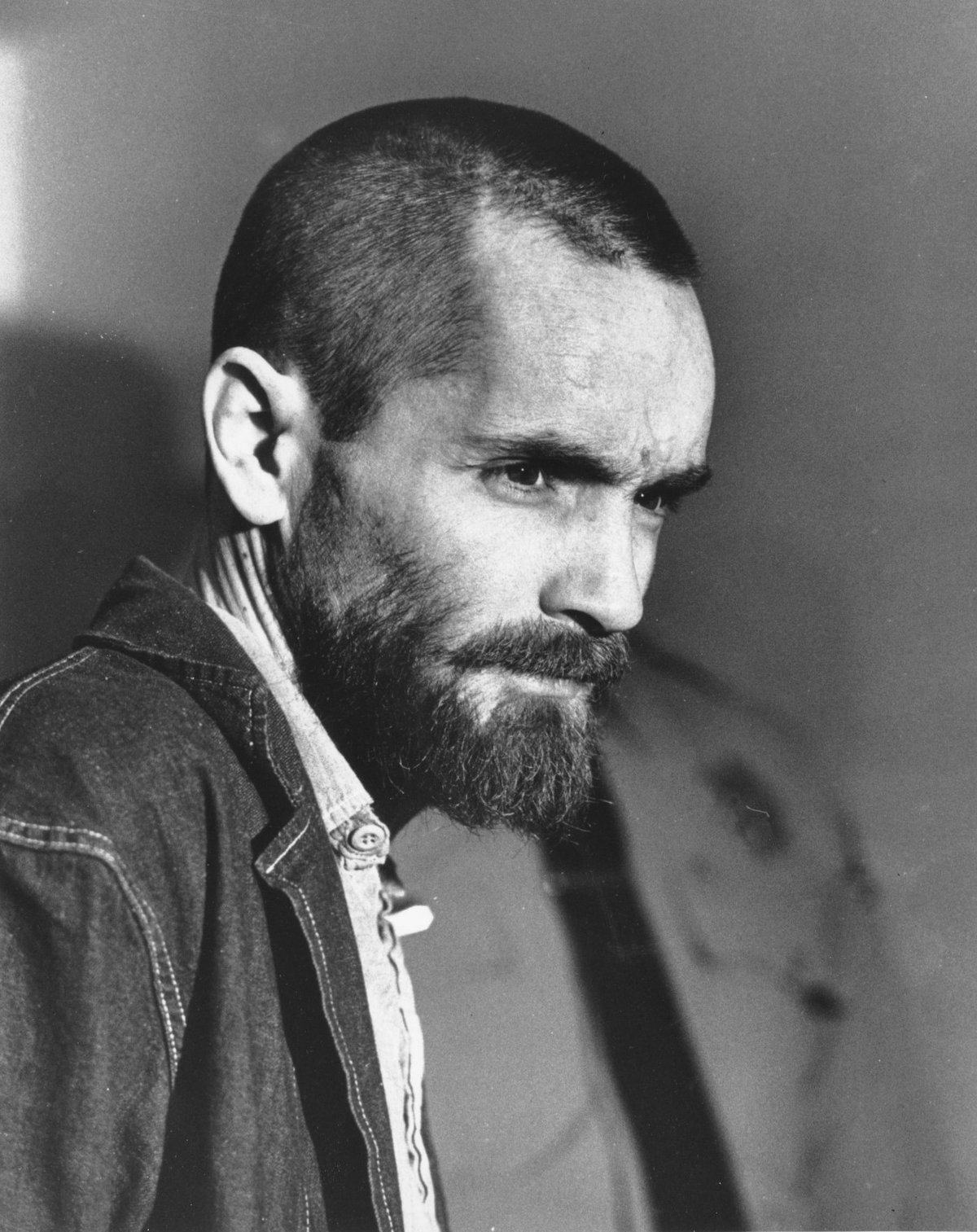 Charles Manson na snímku z roku 1971