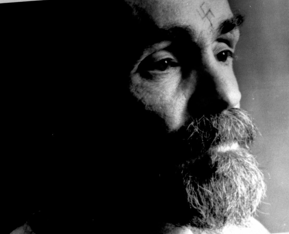 Charles Manson na snímku z roku 1989