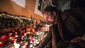 Pieta za oběti pařížského teroru v Praze
