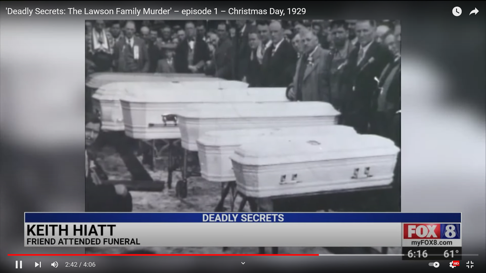 Pohřeb rodiny Lawsonových.