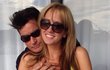 Charlie Sheen a Brett Rossi se na veřejnosti ukazují už od léta 2013.