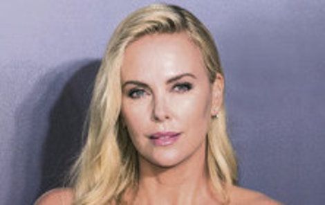 Oscarová herečka Charlize Theron musela mnohokrát kvůli natáčení měnit váhu.