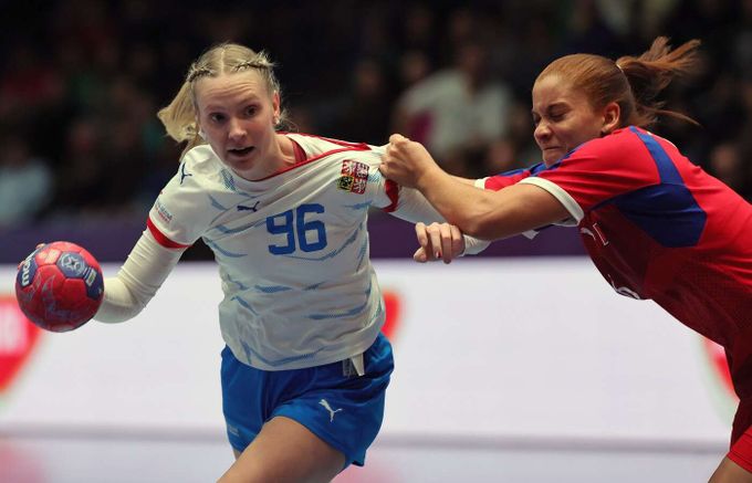 Světový unikát Cholevové. Kubu pokořila 11 góly z 11 pokusů: Už jsem to potřebovala! Světový unikát Cholevové. Kubu pokořila 11 góly z 11 pokusů: Už jsem to potřebovala!