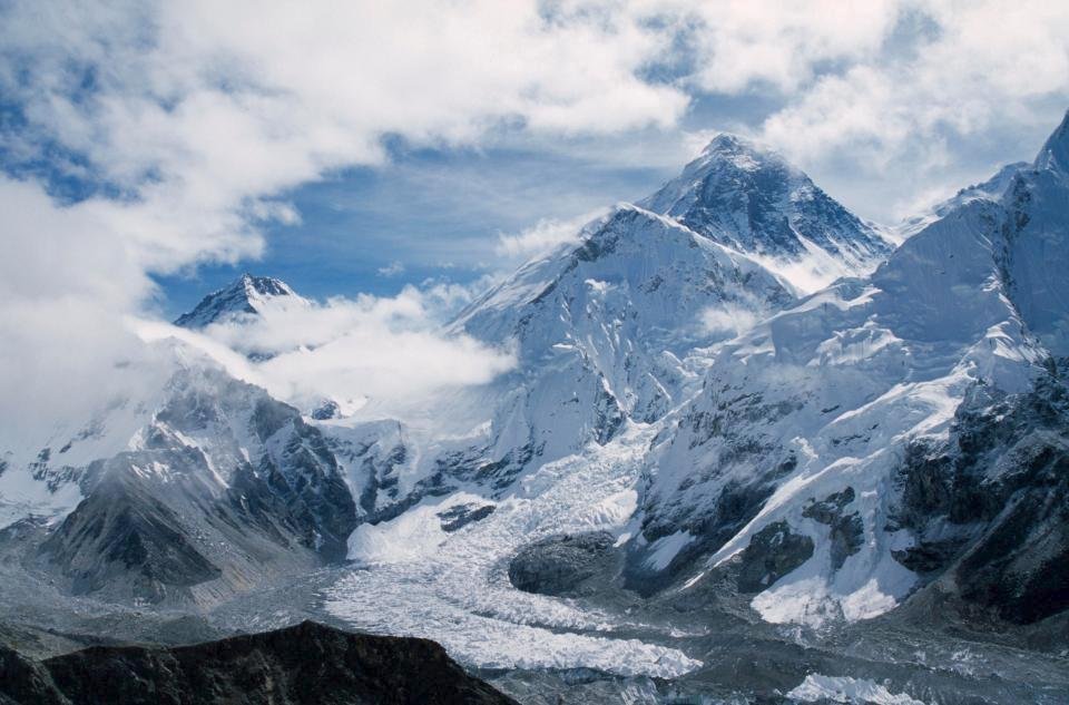 Charlotte Fox přežila výstup na Mount Everest, při němž zemřelo osm lidí.