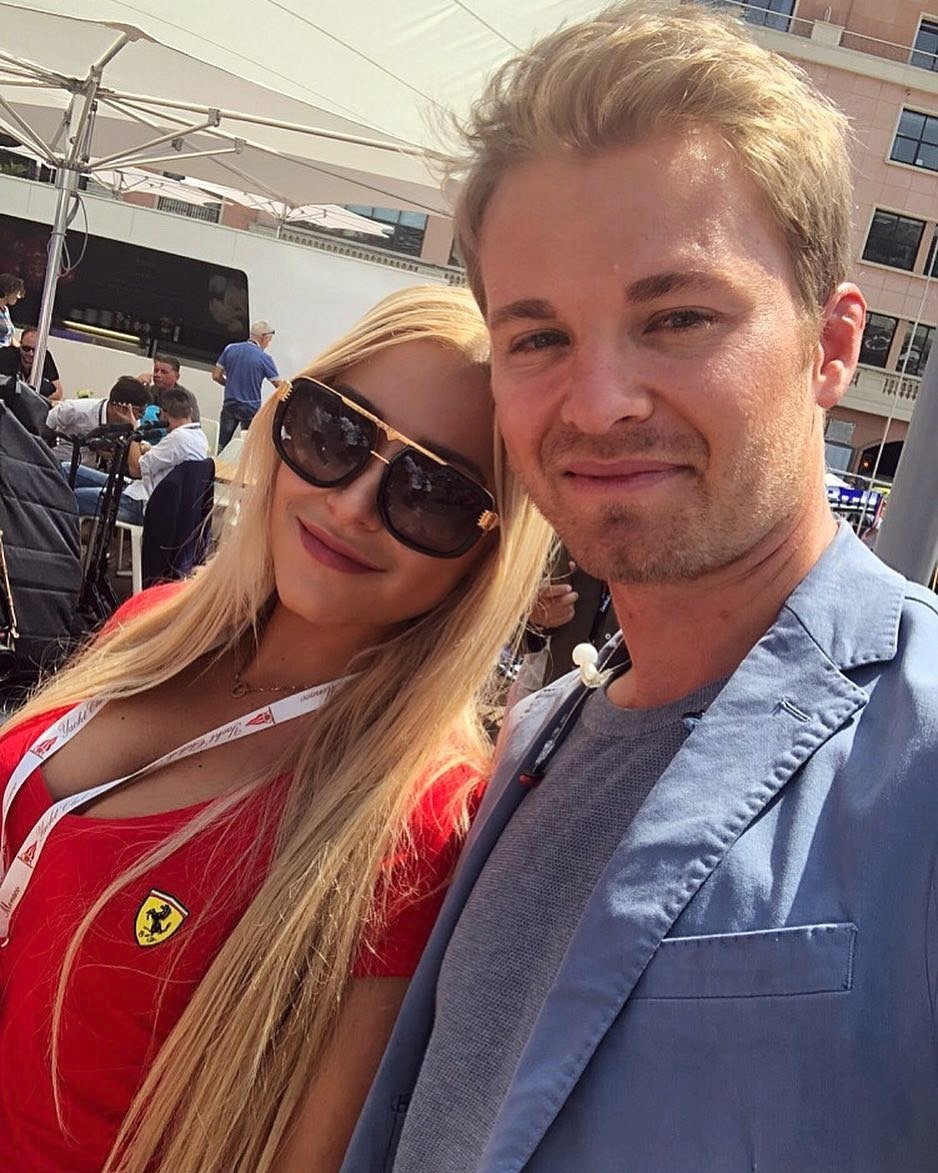 Myslivcová se pochlubila fotkou s bývalým pilotem F1 Nicem Rosbergem.