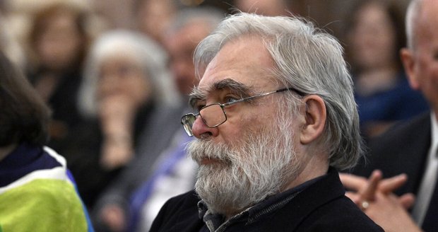 Chartista Gruntorád začal držet hladovku: Kvůli nízkým penzím disidentů požaduje odchod Jurečky