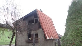 Ve vyhořelé chatce v Ostravě objevili hasiči mrtvolu muže.