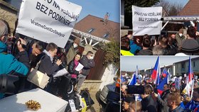 Chcípl PES demonstroval před domem ministra vnitra Jana Hamáčka (ČSSD) v Mratíně.