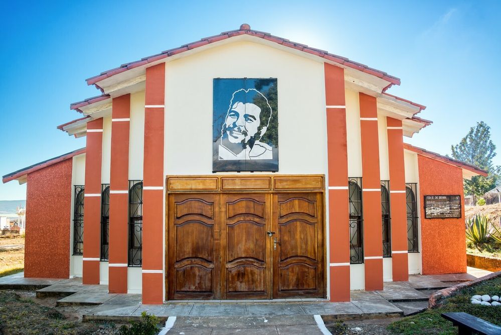 Mauzoleum Che Guevary v bolívijském Vallegrande