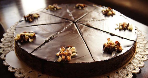 Čokoládovému cheesecake s ganache nedokáže odola žádný milovník čokolády