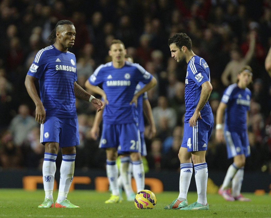 Zklamaní fotbalisté Chelsea, kteří přišli o vítězství ve čtvrté minutě nastavení