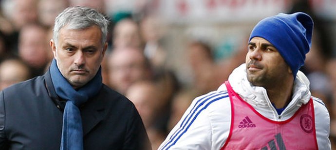 Trenér Chelsea José Mourinho nepostavil na půdě Tottenhamu útočníka Diega Costu a ten vybuchl