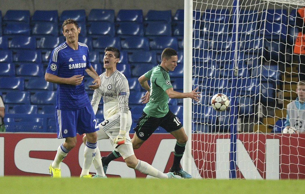 Thibaut Courtois se zlobí na spoluhráče po inkasované brance se Schalke