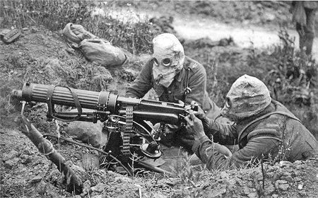První světová válka přinesla první větší využití chemických a biologických zbraní.