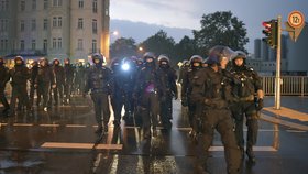 Chemnitzem cloumaly protesty po vraždě 35letého Němce několik týdnů