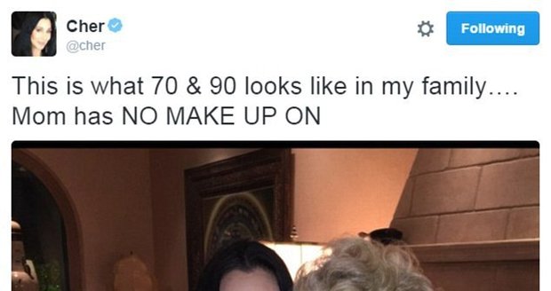 Cher s maminkou, která na sobě nemá make-up.
