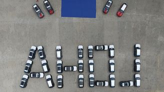 Kazaši zkusí prodej aut v Česku. Zatím mají jeden showroom a na cestě loď plnou aut Kazaši zkusí prodej aut v Česku. Zatím mají jeden showroom a na cestě loď plnou aut