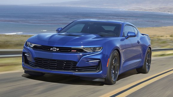 Chevrolet Camaro má po faceliftu. Dostal novou verzi a řadí desítku i se šestiválcem