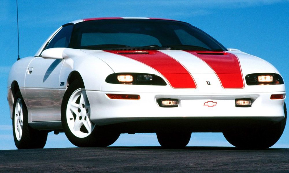 V roce 1997 vyrobil Chevrolet omezenou sérii kupé Camaro Z28 připomínající 30. výročí zahájení prodeje modelu Camaro první generace.