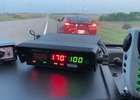 Šestnáctiletý kluk uháněl v Camaru 170 km/h. Pro policisty měl úžasné vysvětlení