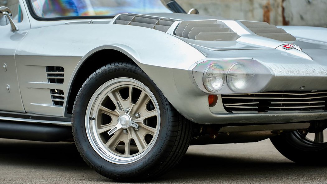 Replika Chevrolet Corvette Grand Sport (1963)