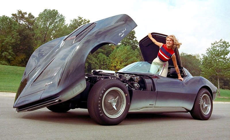 Chevrolet Corvette Mako Shark II Concept (1965)