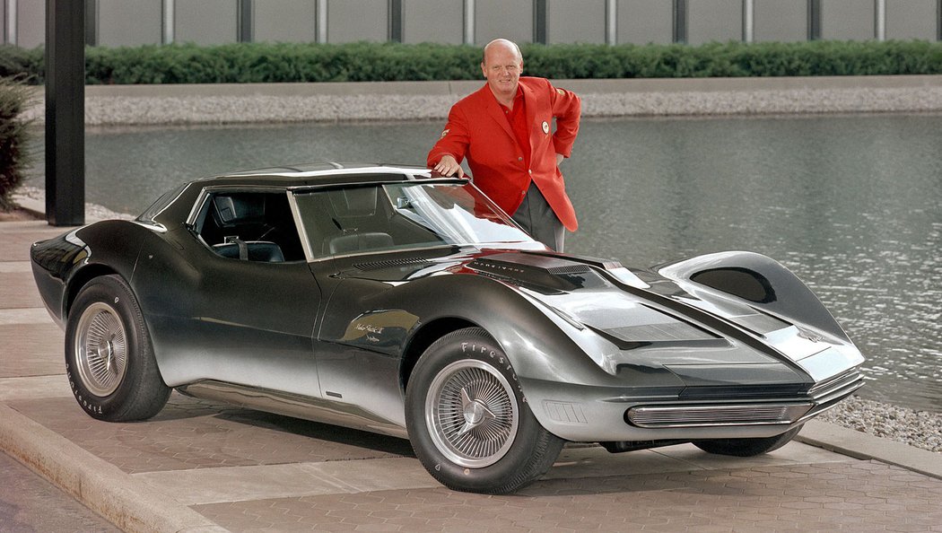 Chevrolet Corvette Mako Shark II Concept (1965)