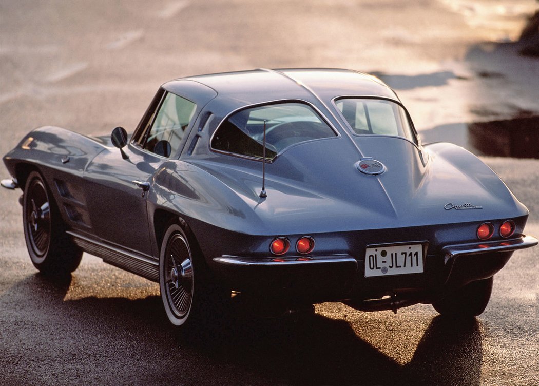 Chevrolet Corvette Sting Ray (C2) (1963)