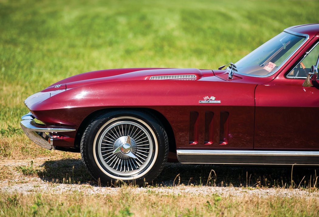 Chevrolet Corvette Sting Ray L72 Sport Coupe (1966)