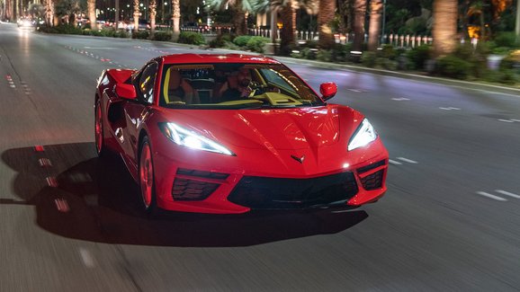 Corvette dostane další karosářská provedení. Cadillac rychle obměňuje portfolio