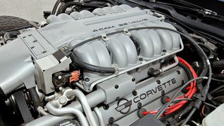 Lotus Esprit měl dostat motor z Corvette C4 ZR-1. Proč zůstalo jen u plánů? Lotus Esprit měl dostat motor z Corvette C4 ZR-1. Proč zůstalo jen u plánů?