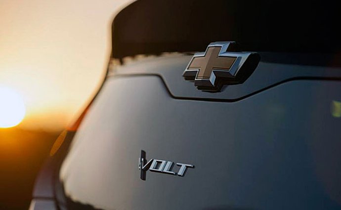 Chevrolet láká na příchod nové generace Voltu