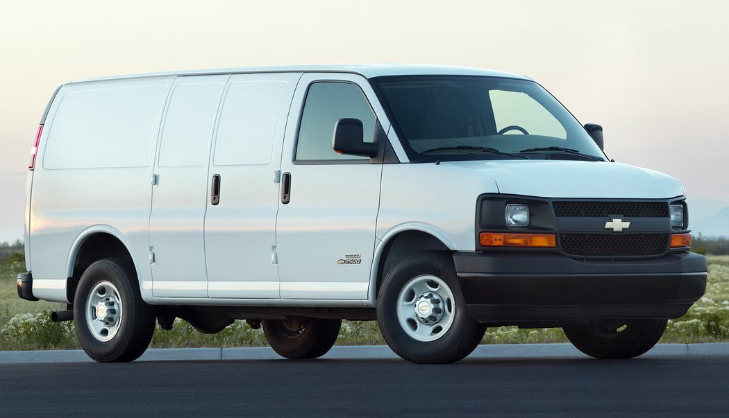 Chevrolet Express Cargo Van (od roku 2002)