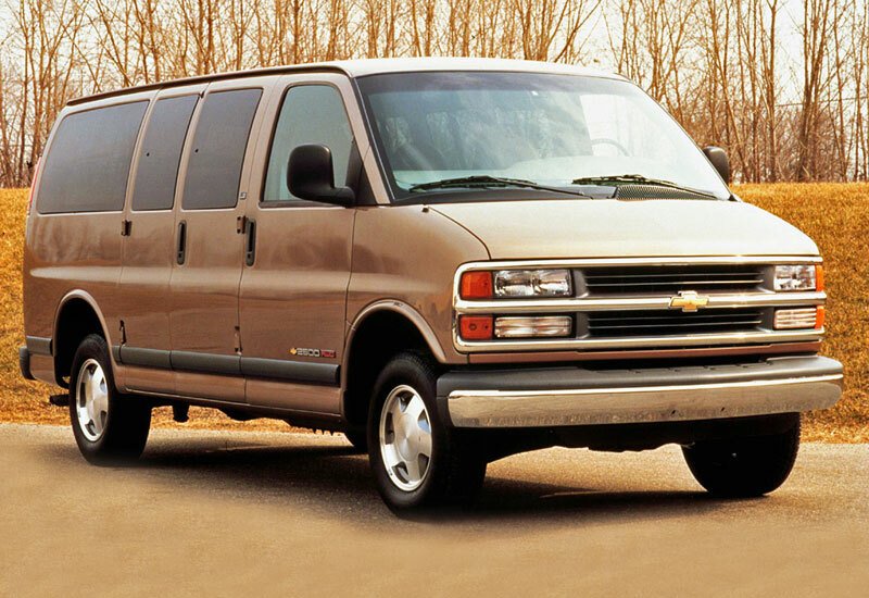 Chevrolet Express (1996–2002)