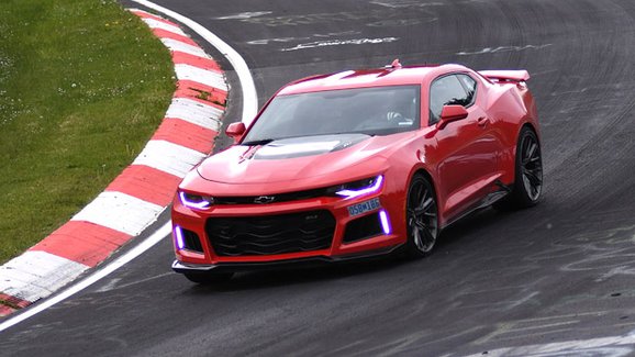 Chevrolet Camaro ZL1 a neskutečně rychlé kolo na Nürburgringu