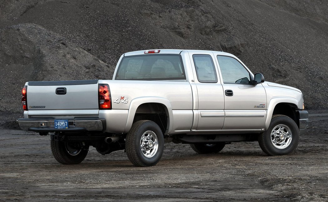 Chevrolet Silverado 2500 HD Extended Cab (2002–2007)