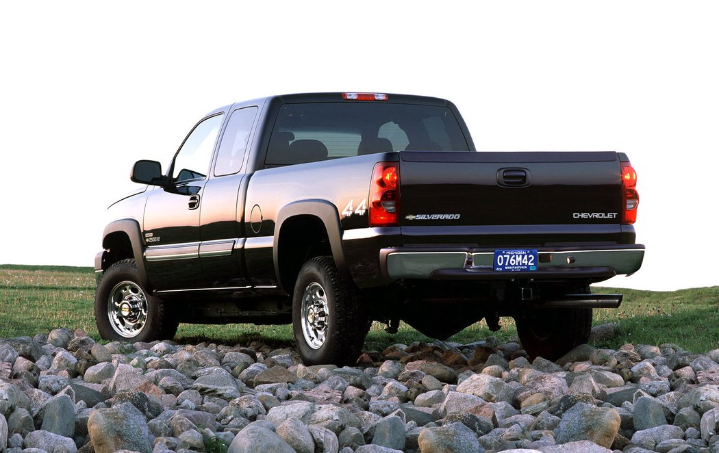 Chevrolet Silverado 2500 HD Extended Cab (2002–2007)