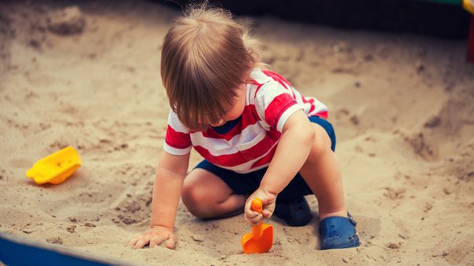 Jaký písek je vhodný pro dětské pískoviště?