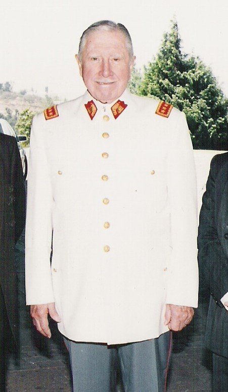 Augusto Pinochet roku 1995.