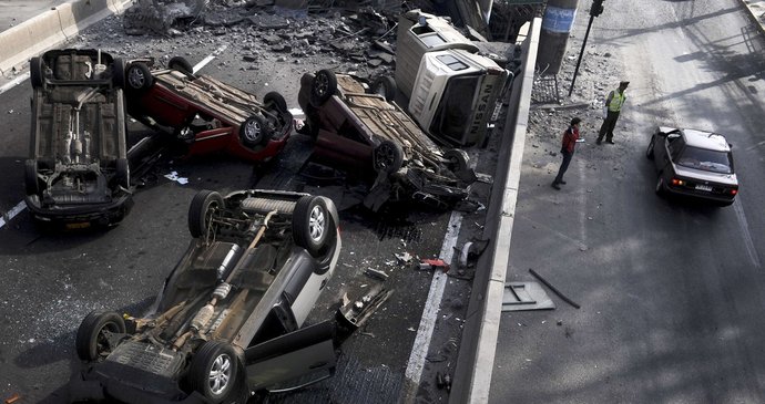 Prezidentka Michelle Bacheletová vyhlásila v centrální části Chile stav katastrofy.