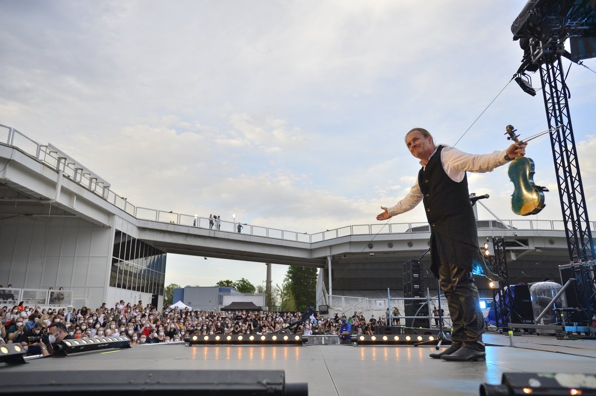 Koncert s názvem Šance pro kulturu, na kterém vystoupili Chinaski nebo Pavel Šporcl