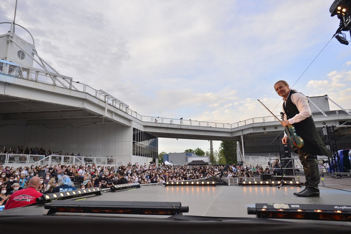 Koncert s názvem Šance pro kulturu, na kterém vystoupili Chinaski nebo Pavel Šporcl