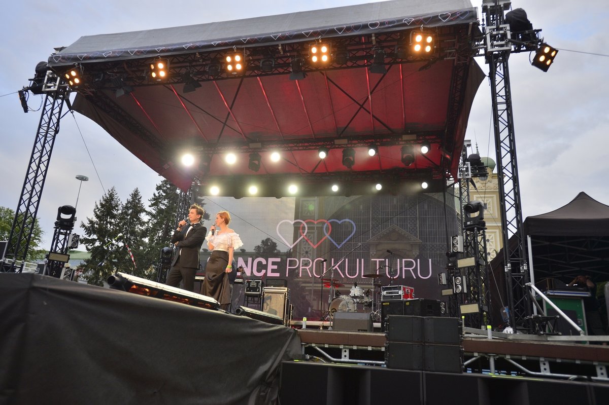 Koncert s názvem Šance pro kulturu, na kterém vystoupili Chinaski nebo Pavel Šporcl