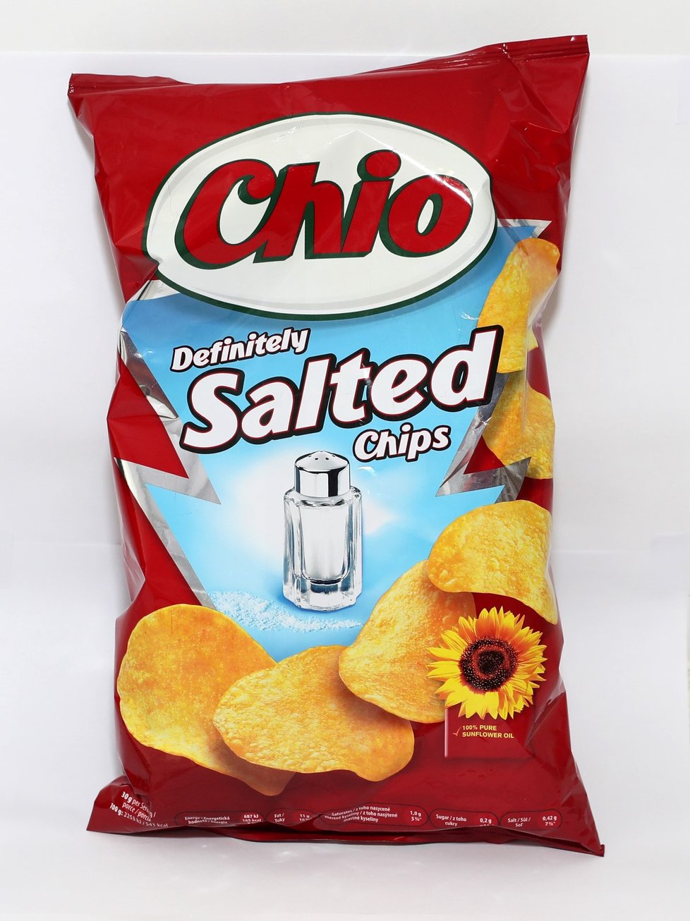 Velmi světlé Chio Definitely Salted Chips. Měly horší barvu – nepřirozeně světlou, vzhled a křupavost byly dobré. Měly nejméně výraznou vůni. Chuťově byly příjemné a akorát slané. Tučné byly spíš více. Hodnotitelé rozpoznávali cizí vůni, kterou nedovedli popsat.