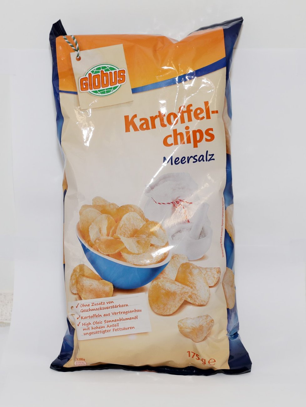 Tučnější Globus Kartoffel-chips Meersalz Chipsy příjemné chuti a velmi dobré barvy. Vůně byla méně výrazná. Byly tučnější a akorát slané. Spotřebitelé poznamenali, že chipsy měly cizí vůni, kterou nedovedli specifikovat.