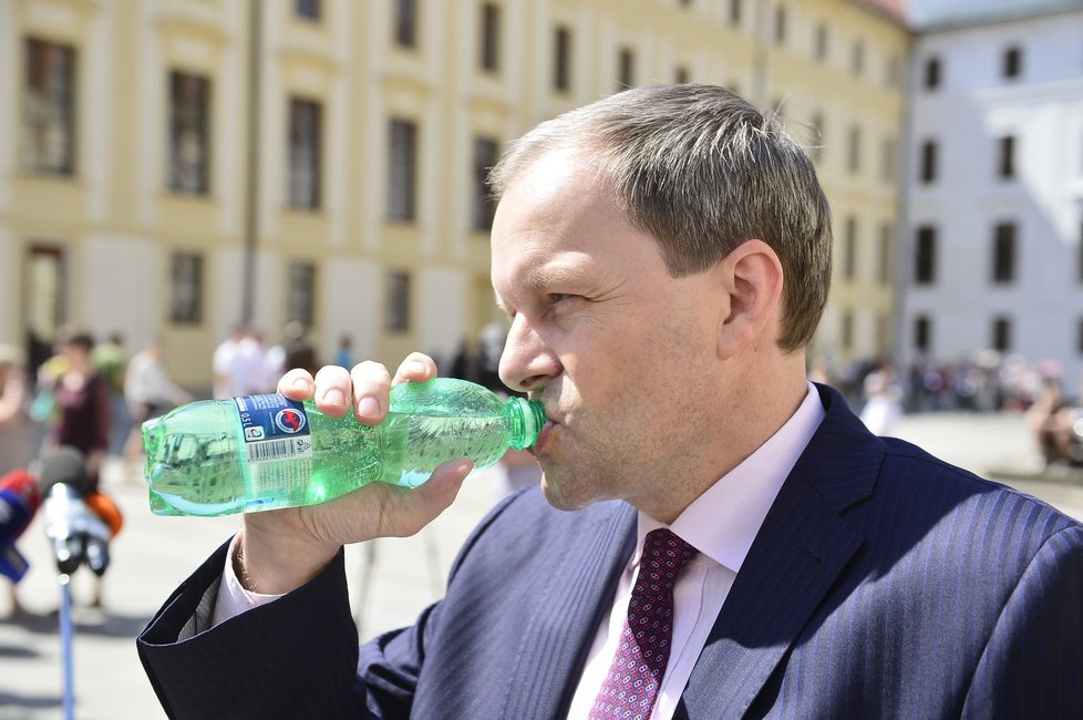 Chládek v horku potřeboval ochladit.