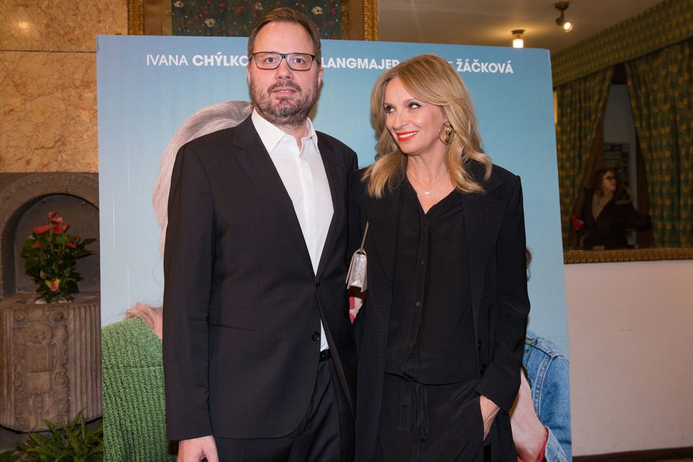 Premiéra filmu Chlap na střídačku - Petr Zahrádka a Ivana Chýlková